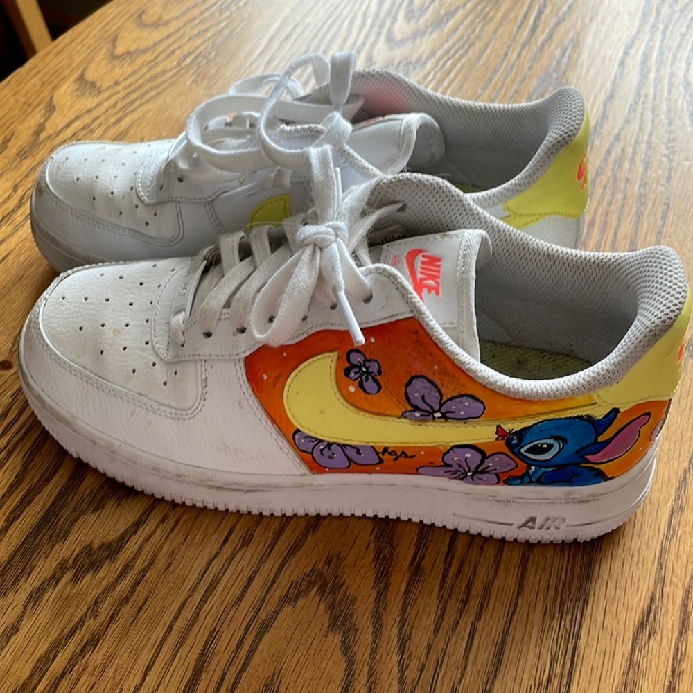 Custom painted Nike Air 7.5-Stitch